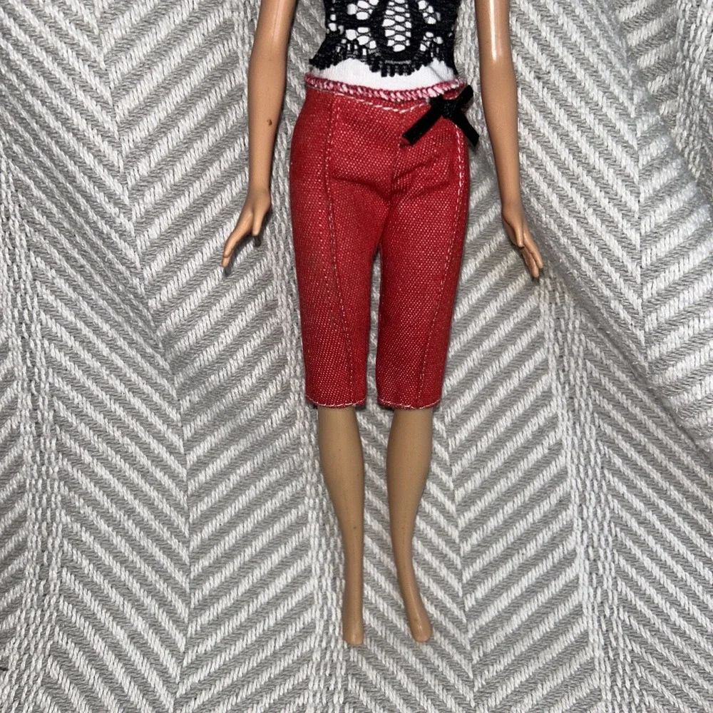 2006 Barbie NASCAR Dale Earnhardt Jr. City Style Skull‎ Outfit W/ Random Body E2